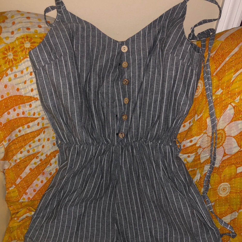 Striped Romper 💮